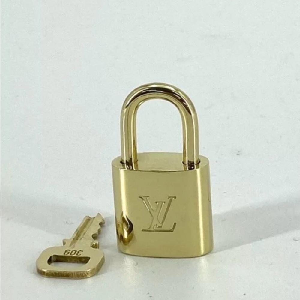 Louis Vuitton  Authenticated & Professionally Polished   Gold Padlock & Key